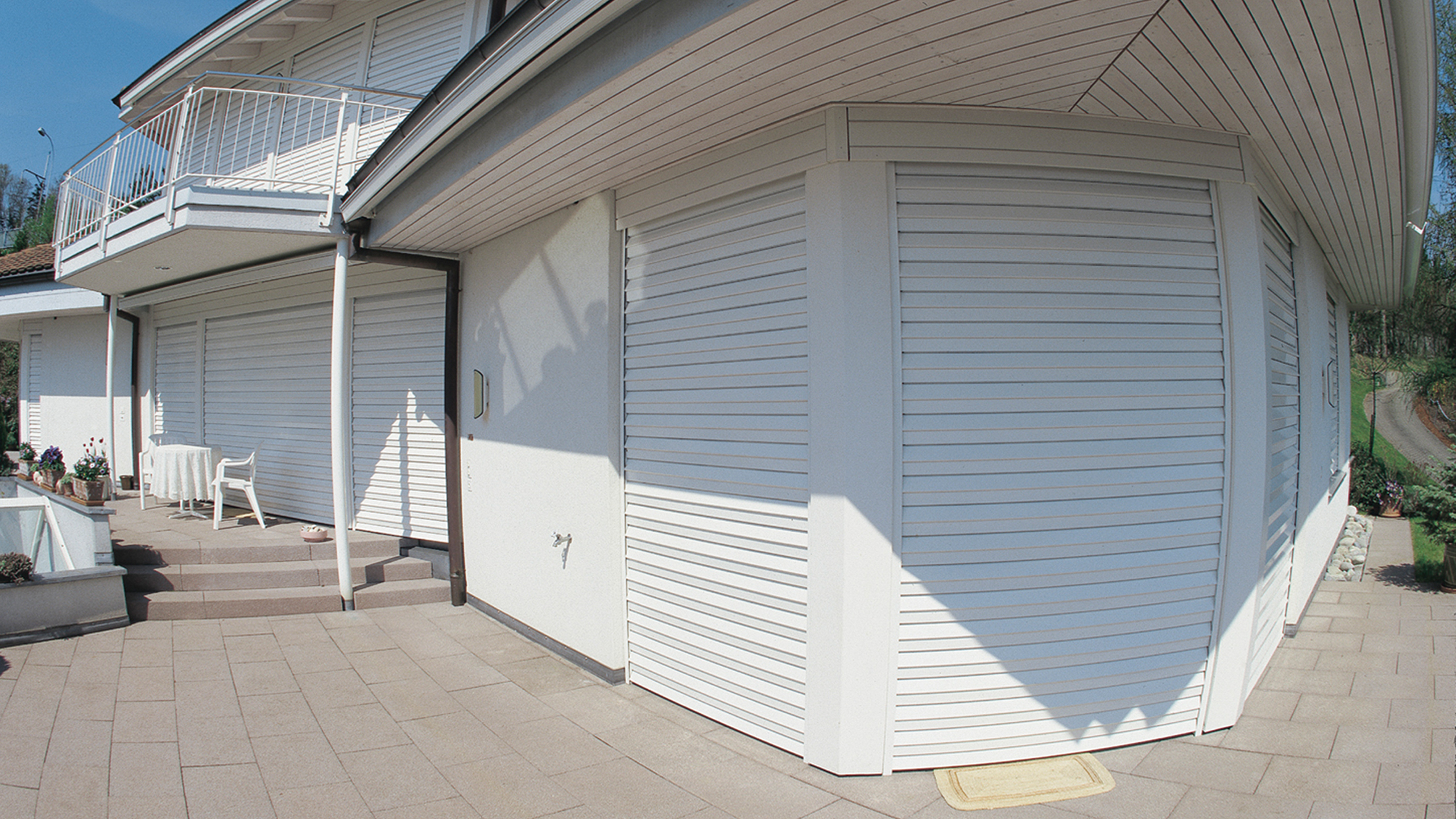 Secure<br><em>Sicherheitsfaltladen</em>